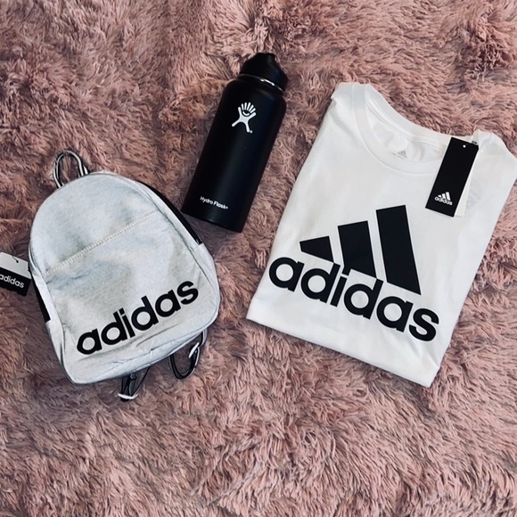 🔴12HR SALE🔴NWT ADIDAS Mini Core Backpack 🎒
